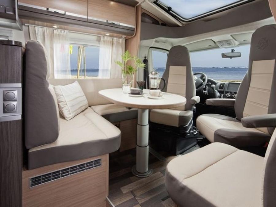Интерьер Knaus Sky TI 2011 года  (фото 8 из 21)